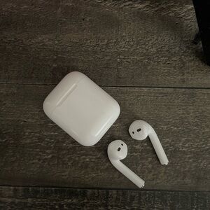 airpods (2nd Generation)